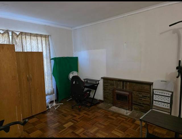 4 BEDROOM HOUSE FOR SALE IN CHURCHILL ESTATE